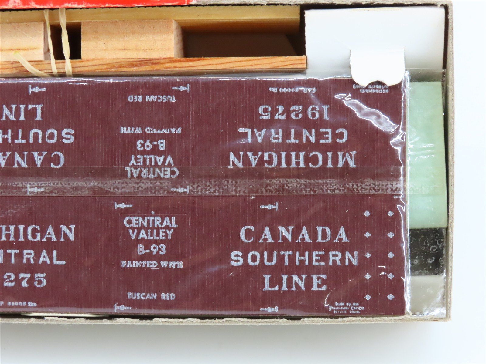 HO Scale Central Valley Kit B-93 MCRR Michigan Central Old Timer Box Car #19275