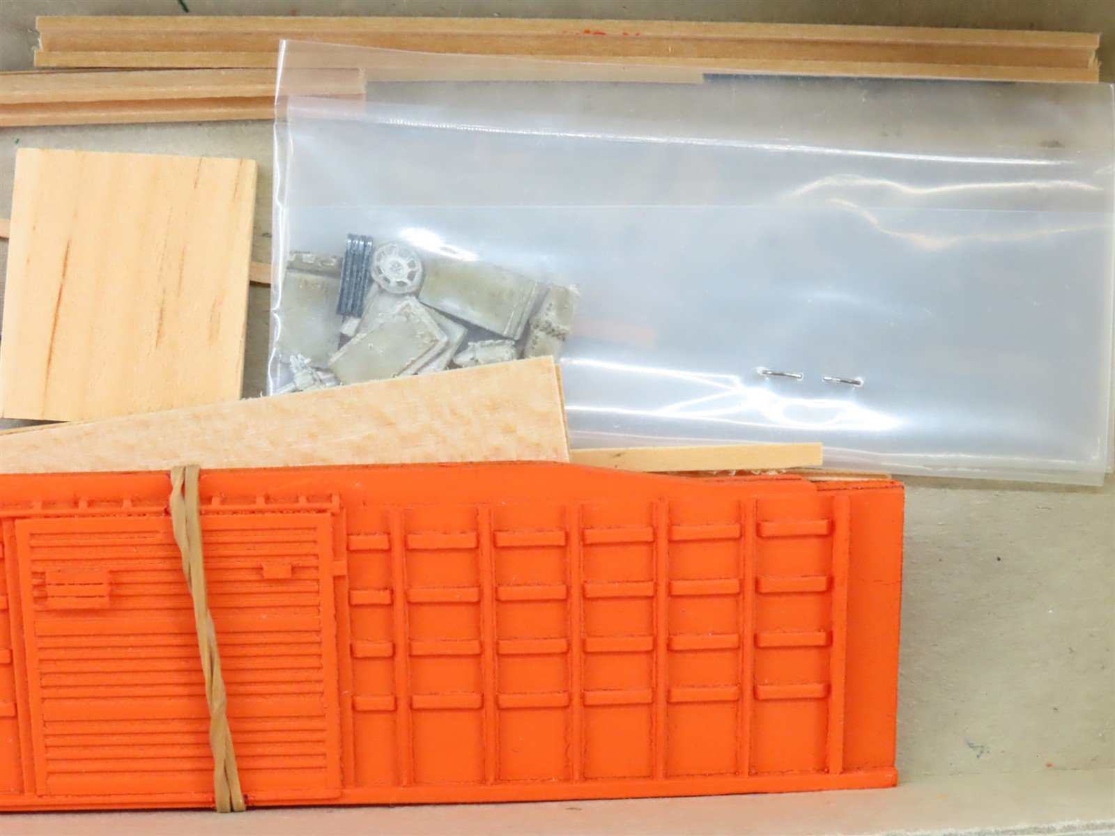 HO Scale Roller Bearing Models Kit ICG Illinois Central Gulf 50' Box Car #566806