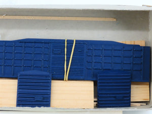 HO Scale Roller Bearing Models RBM Kit B&O Chessie System 50' Box Car #412765
