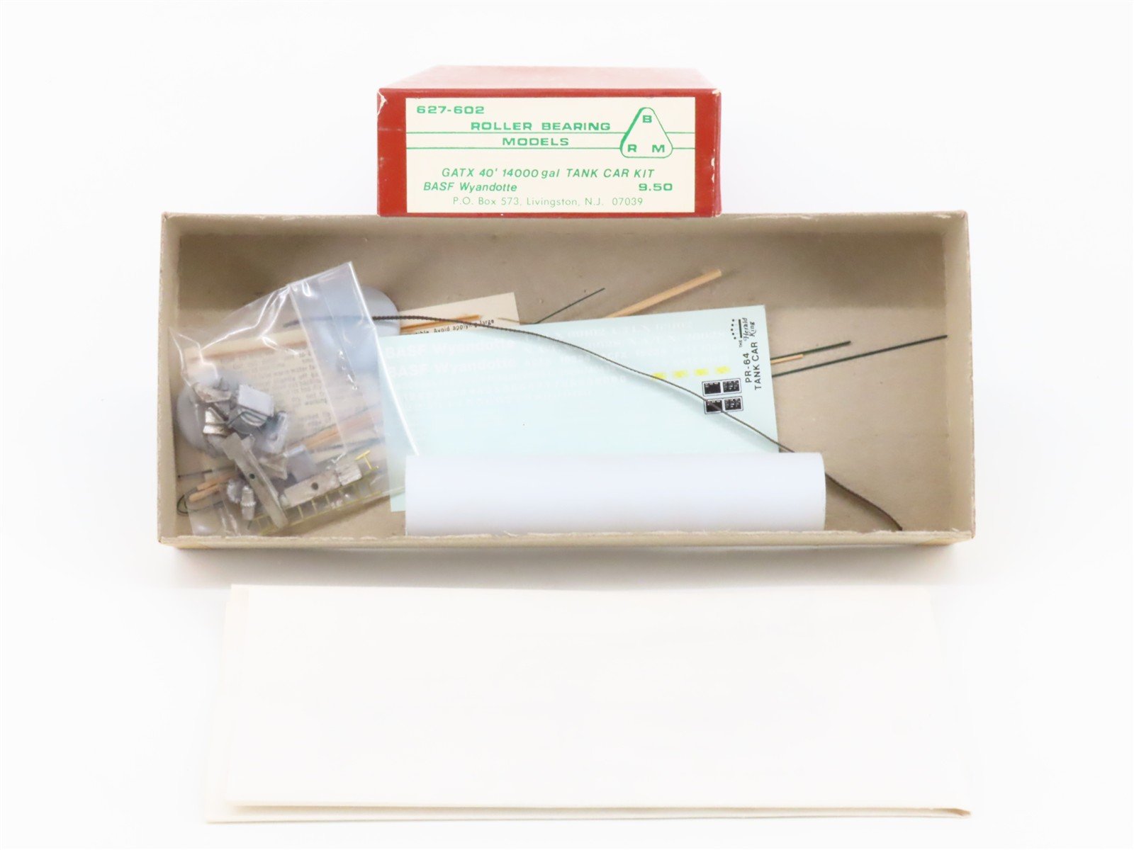 HO Roller Bearing Models RBM Kit 627-602 GATX BASF Wyandotte Tank Car #40435