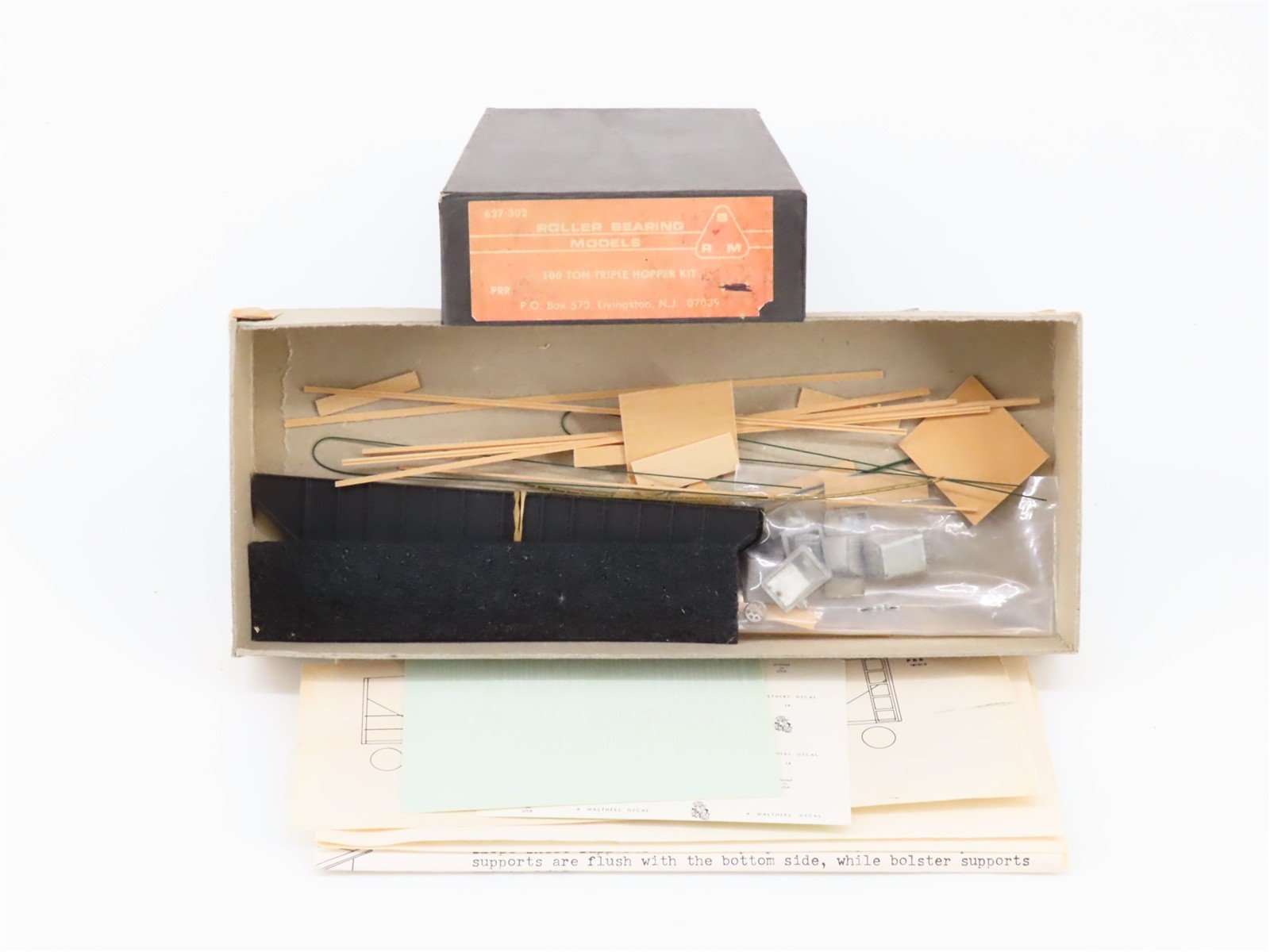 HO Scale Roller Bearing Models RBM Kit 627-302 PRR Pennsylvania Hopper #181910