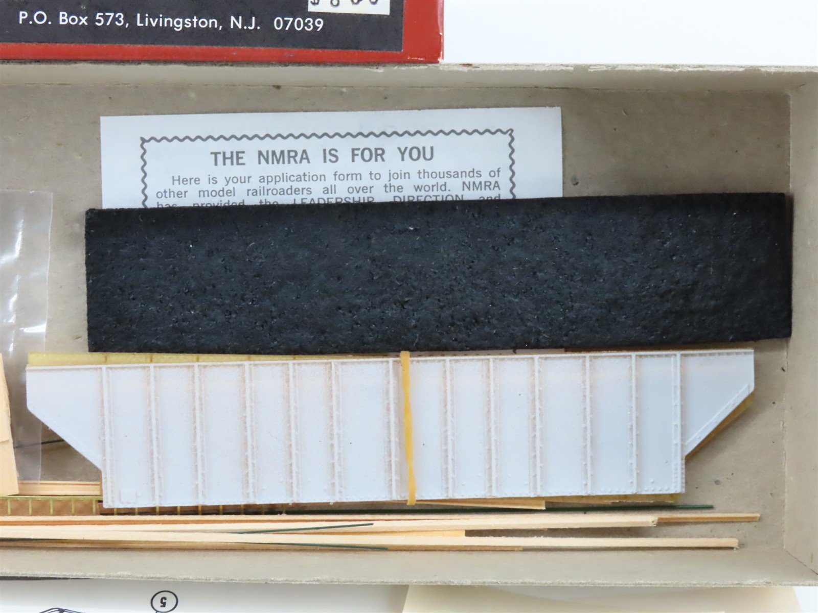 HO Roller Bearing Models RBM Kit 627-301 N&W Norfolk & Western Hopper #131408