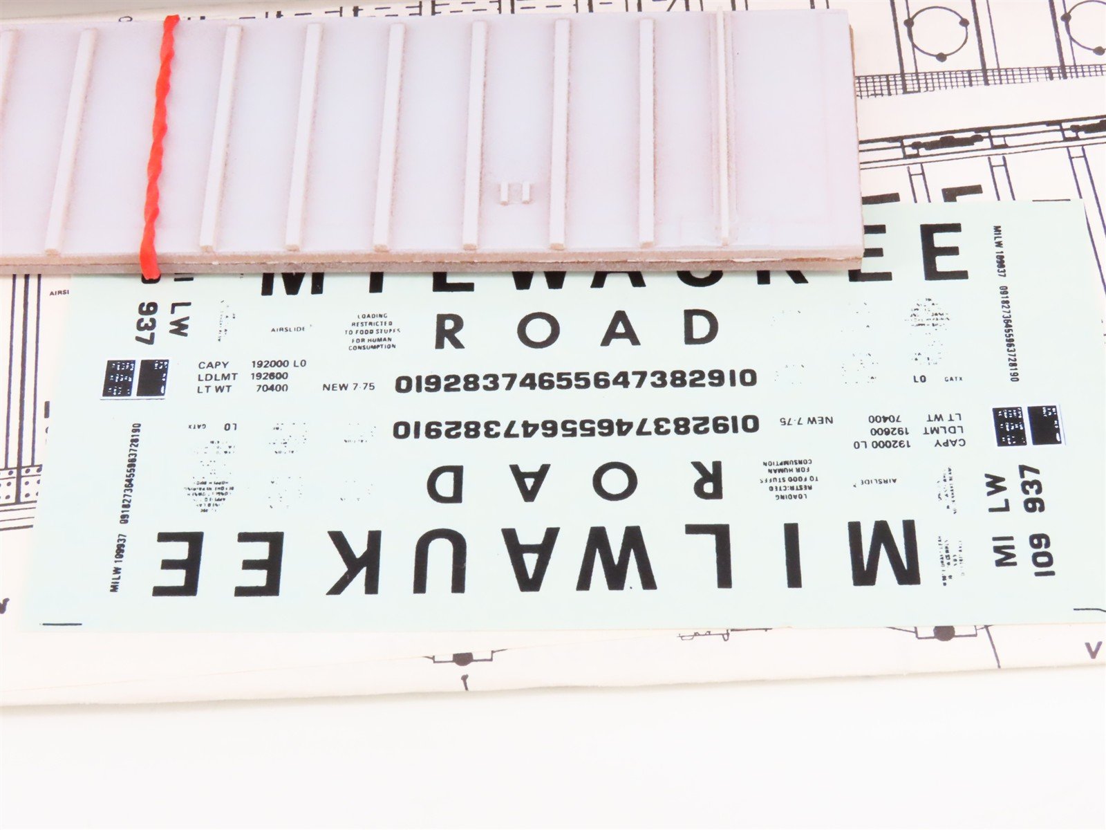 HO Roller Bearing Models RBM Kit 627-213 MILW Milwaukee Road 50' Hopper #109937