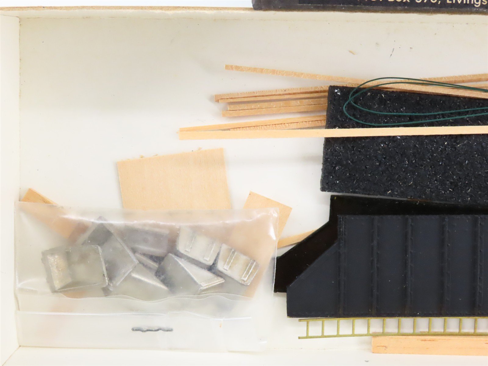 HO Scale Roller Bearing Models Kit 627-301 N&W Norfolk & Western Hopper #131408