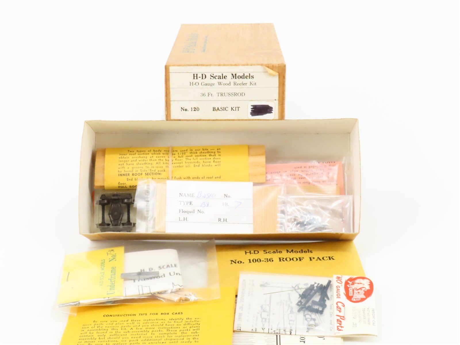 HO H-D Scale Models Kit 120 Unpainted 36' Truss Rod Wood Reefer