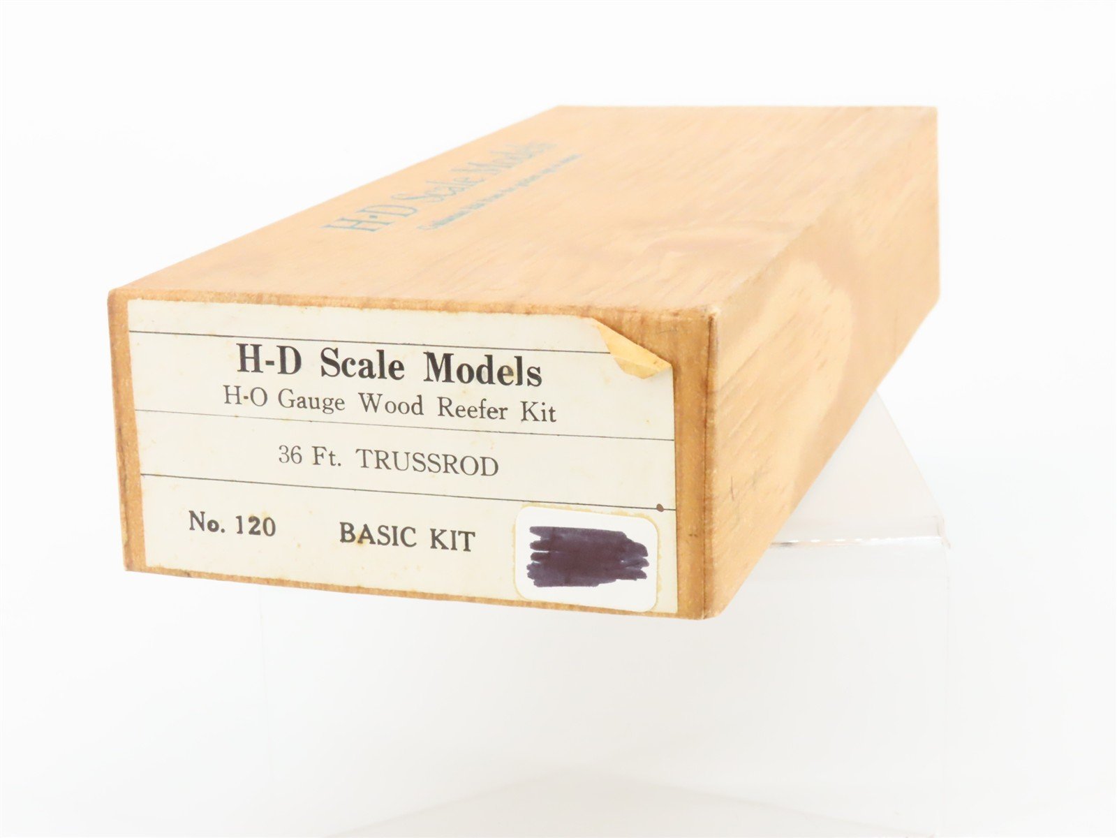 HO H-D Scale Models Kit 120 Unpainted 36' Truss Rod Wood Reefer