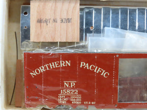HO Scale International Kit NP Northern Pacific Single Door Box Car #15822