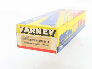 HO Scale Varney Kit R-14 NP Northern Pacific Railroad Wood Reefer #93542