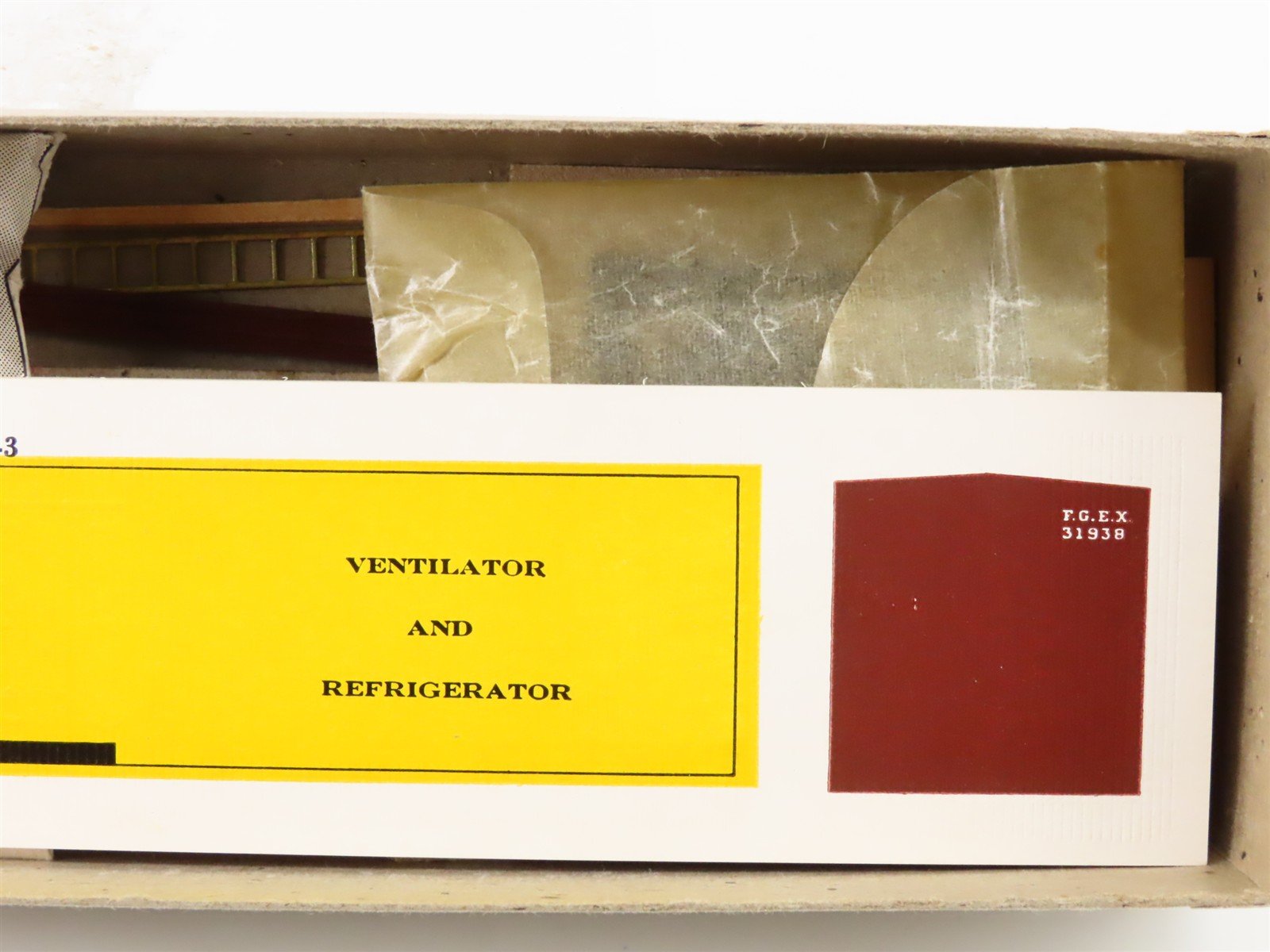 HO Scale Varney Kit R-3 FGEX Fruit Growers Express Wood Reefer #31938