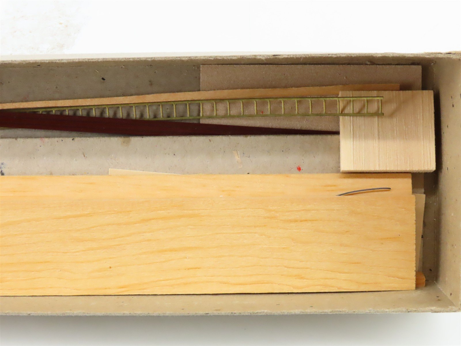 HO Scale Varney Kit R-3 FGEX Fruit Growers Express Wood Reefer #31938