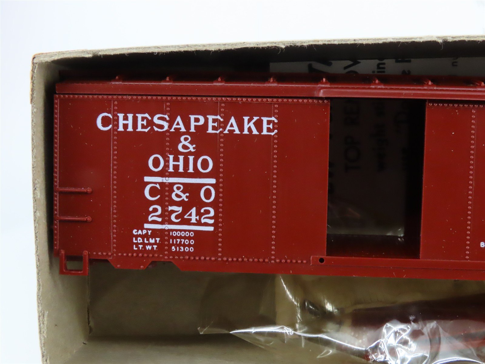 HO Scale Varney Kit B-100 C&O Chesapeake & Ohio Single Door Box Car #2742
