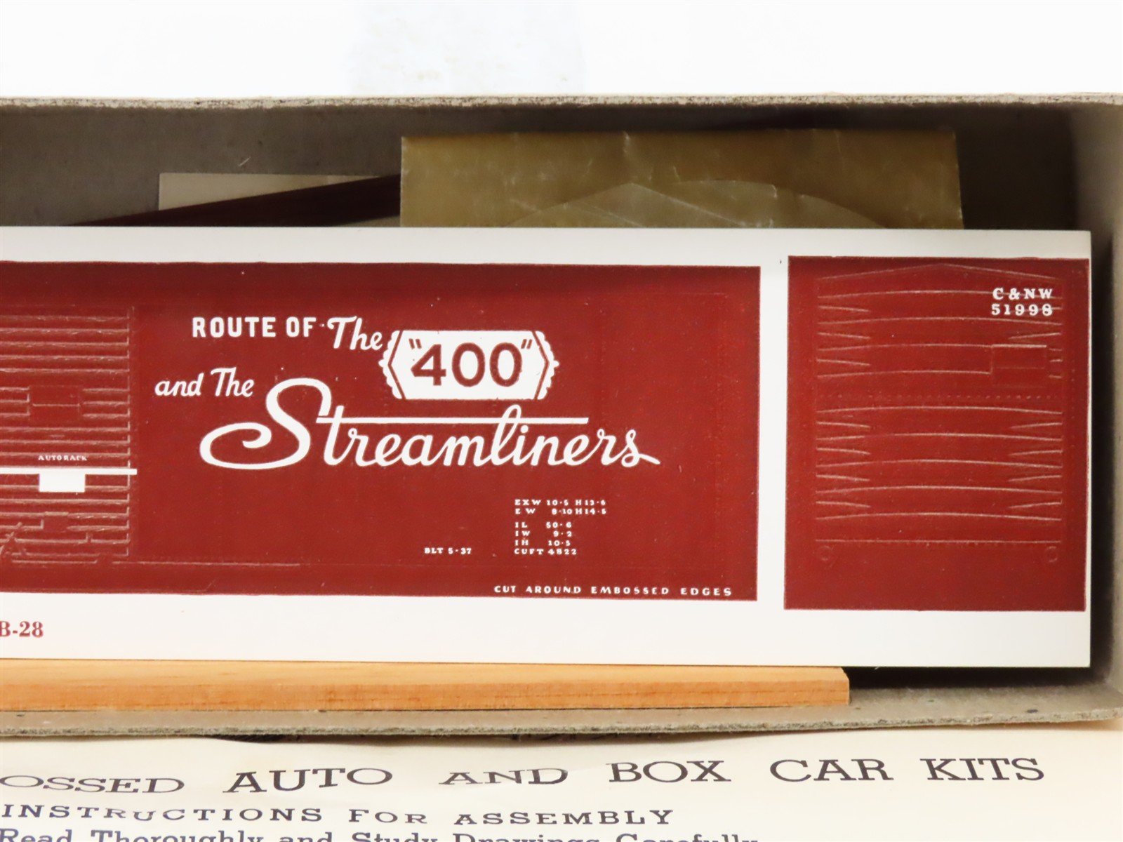 HO Scale Varney Kit B-28 CNW Chicago & North Western Double Door Box Car #51998