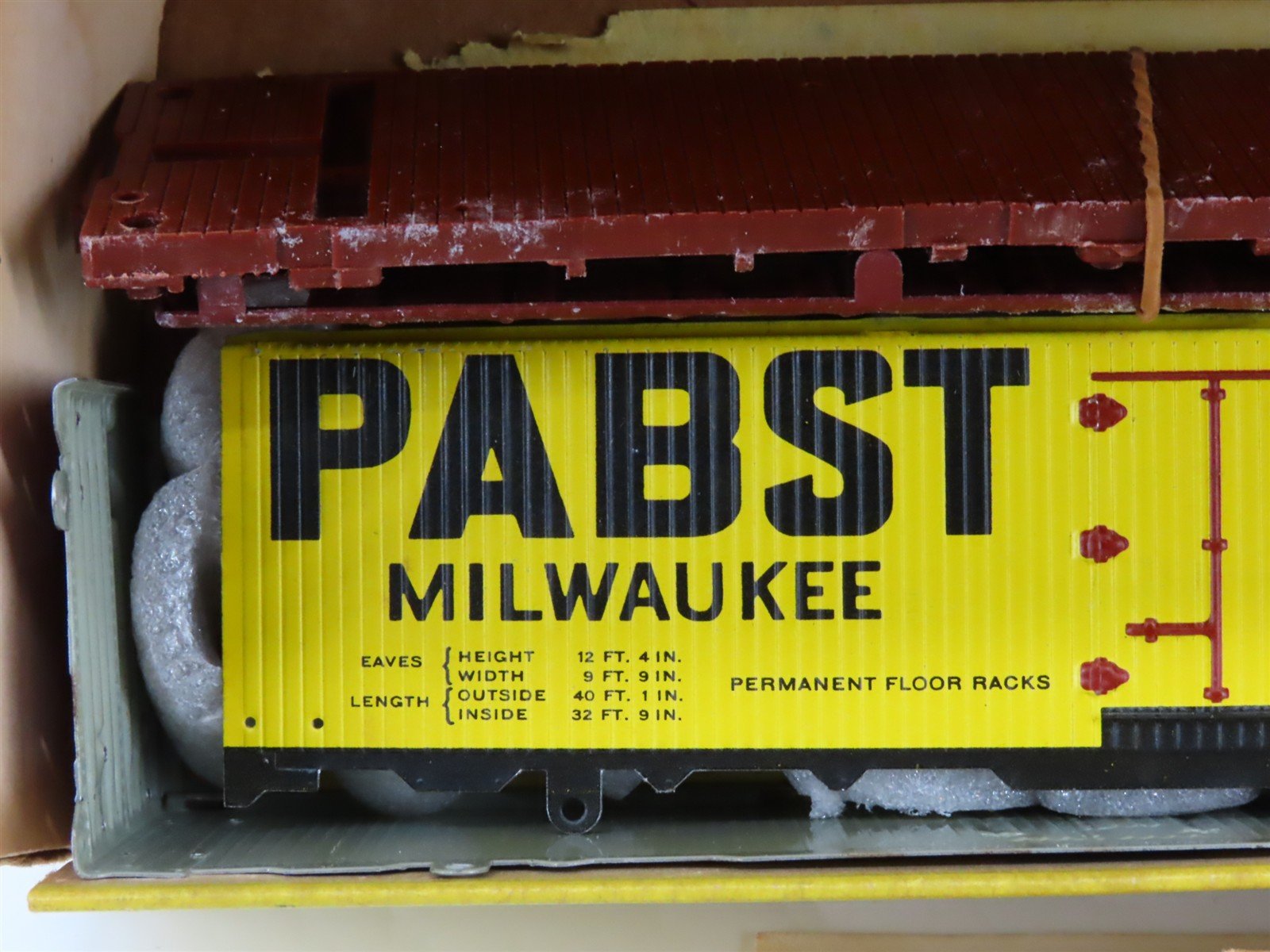 HO Scale Varney Kit RW-5 URTC Pabst Milwaukee Reefer #23333