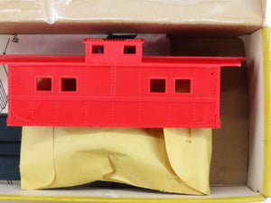HO Scale Varney Kit C-3 Unlettered Cupola Caboose