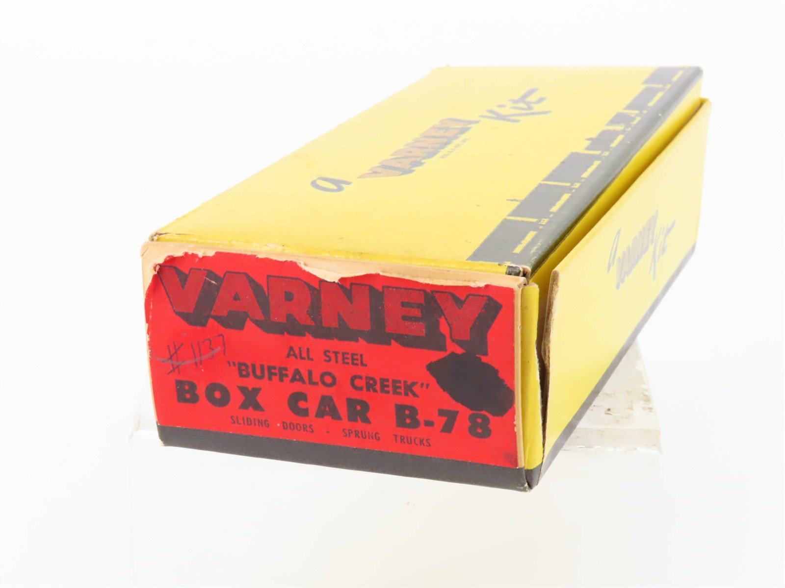 HO Scale Varney Kit B-78 BCK Buffalo Creek Steel Single Door Box Car #1137