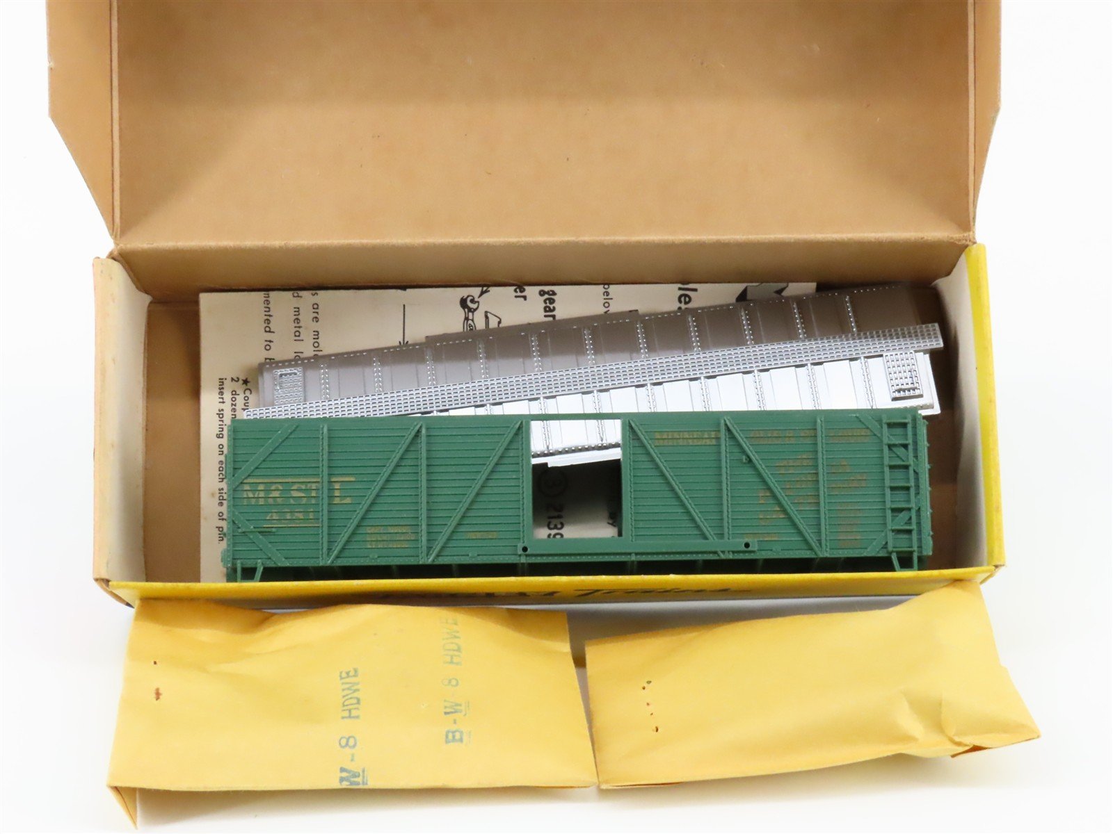 HO Scale Varney Kit BW-8 M&STL Minneapolis & St Louis Railroad Box Car #4381
