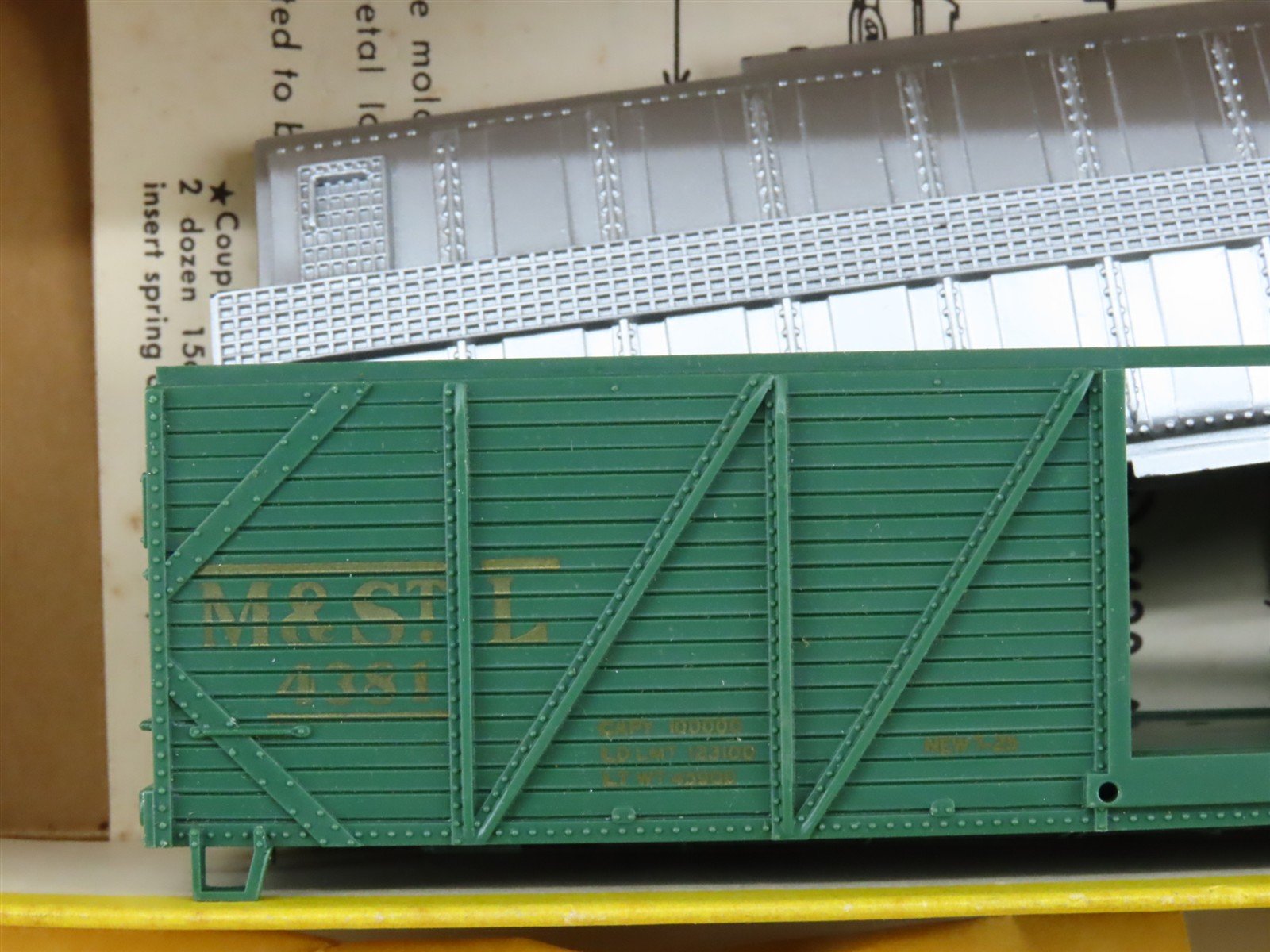 HO Scale Varney Kit BW-8 M&STL Minneapolis & St Louis Railroad Box Car #4381