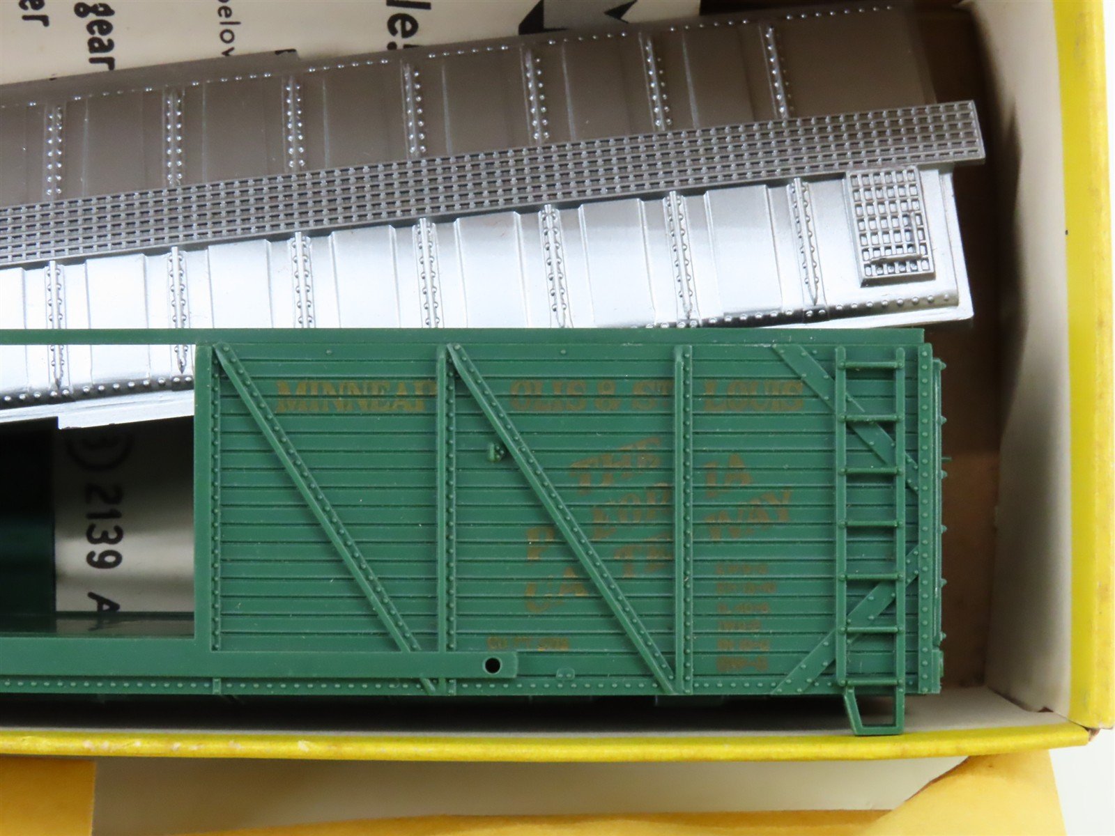 HO Scale Varney Kit BW-8 M&STL Minneapolis & St Louis Railroad Box Car #4381