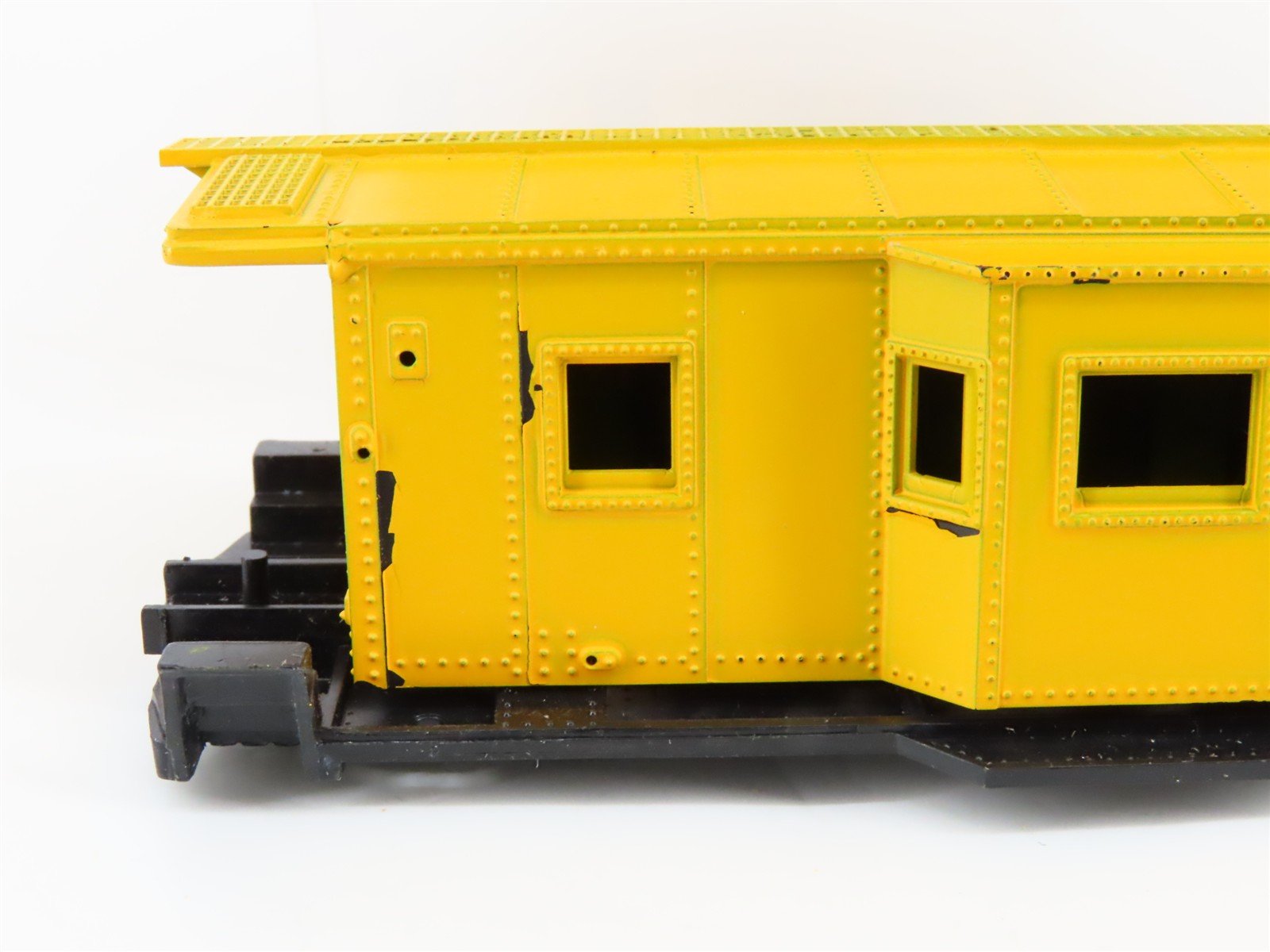 HO Scale Varney Kit C-105 Unlettered Bay Window Caboose