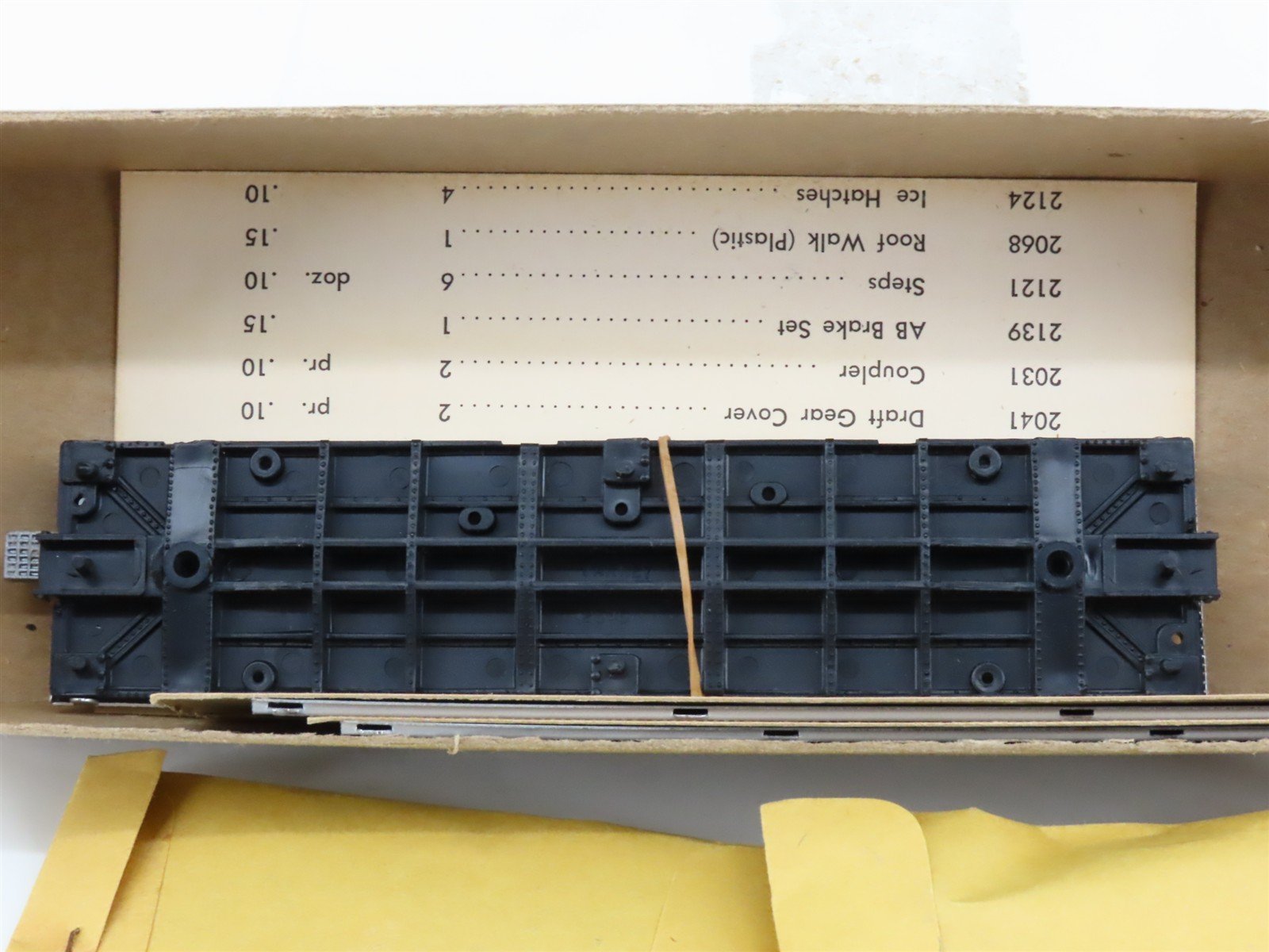 HO Scale Varney Kit R-45 NPMX Northern Pacific Railroad Steel Reefer #101