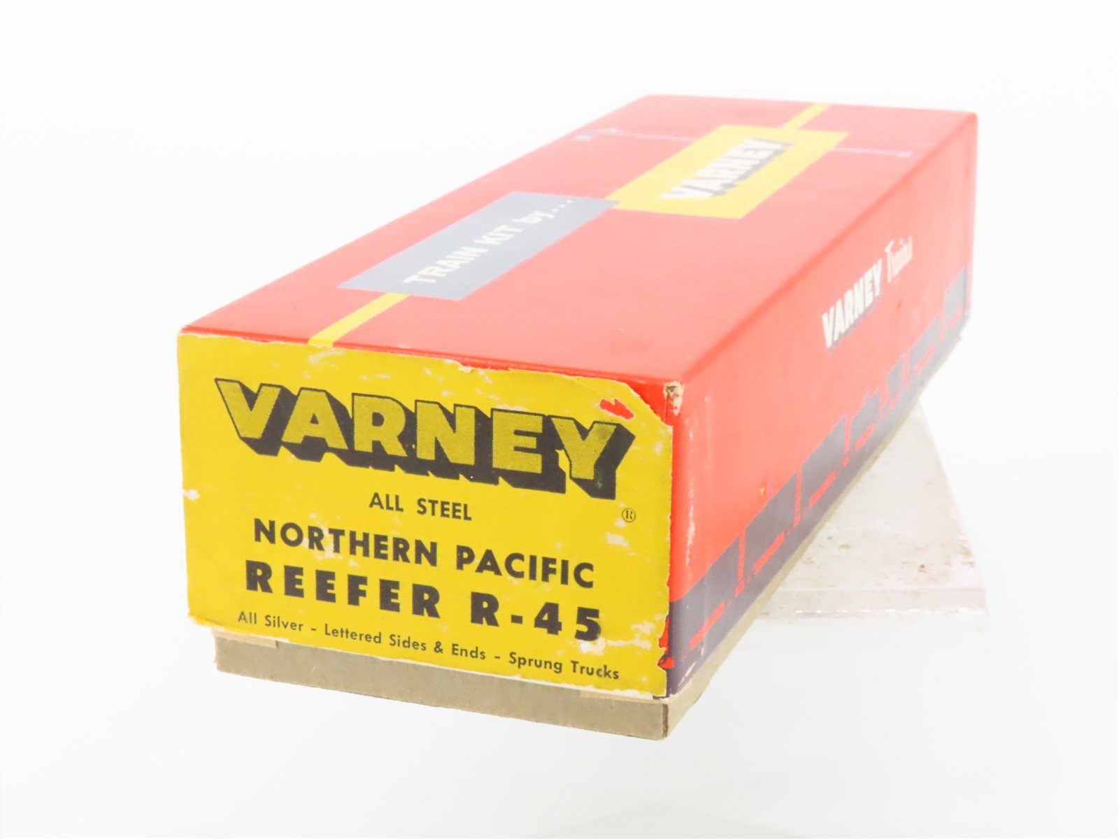HO Scale Varney Kit R-45 NPMX Northern Pacific Railroad Steel Reefer #101