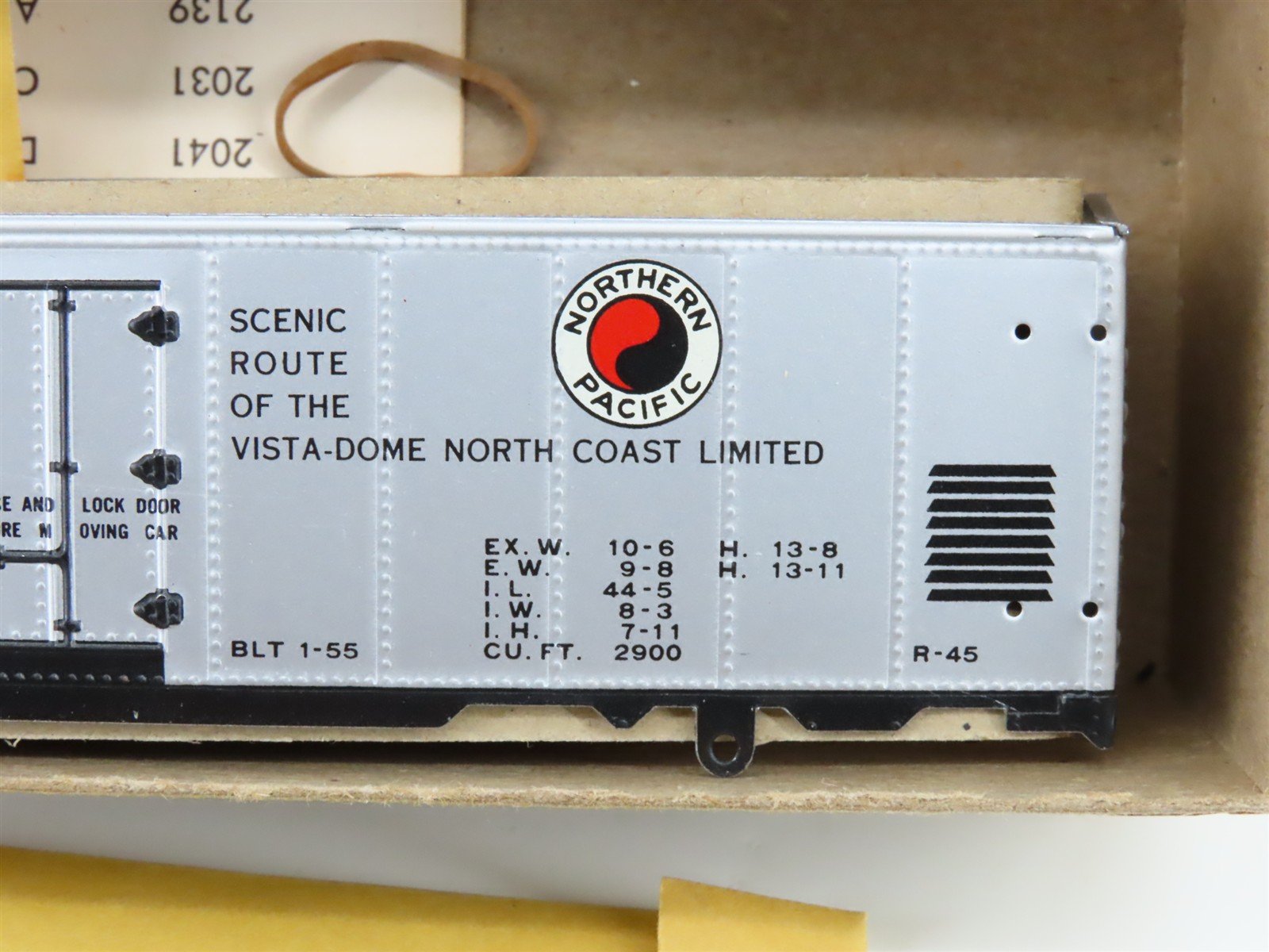 HO Scale Varney Kit R-45 NPMX Northern Pacific Railroad Steel Reefer #101