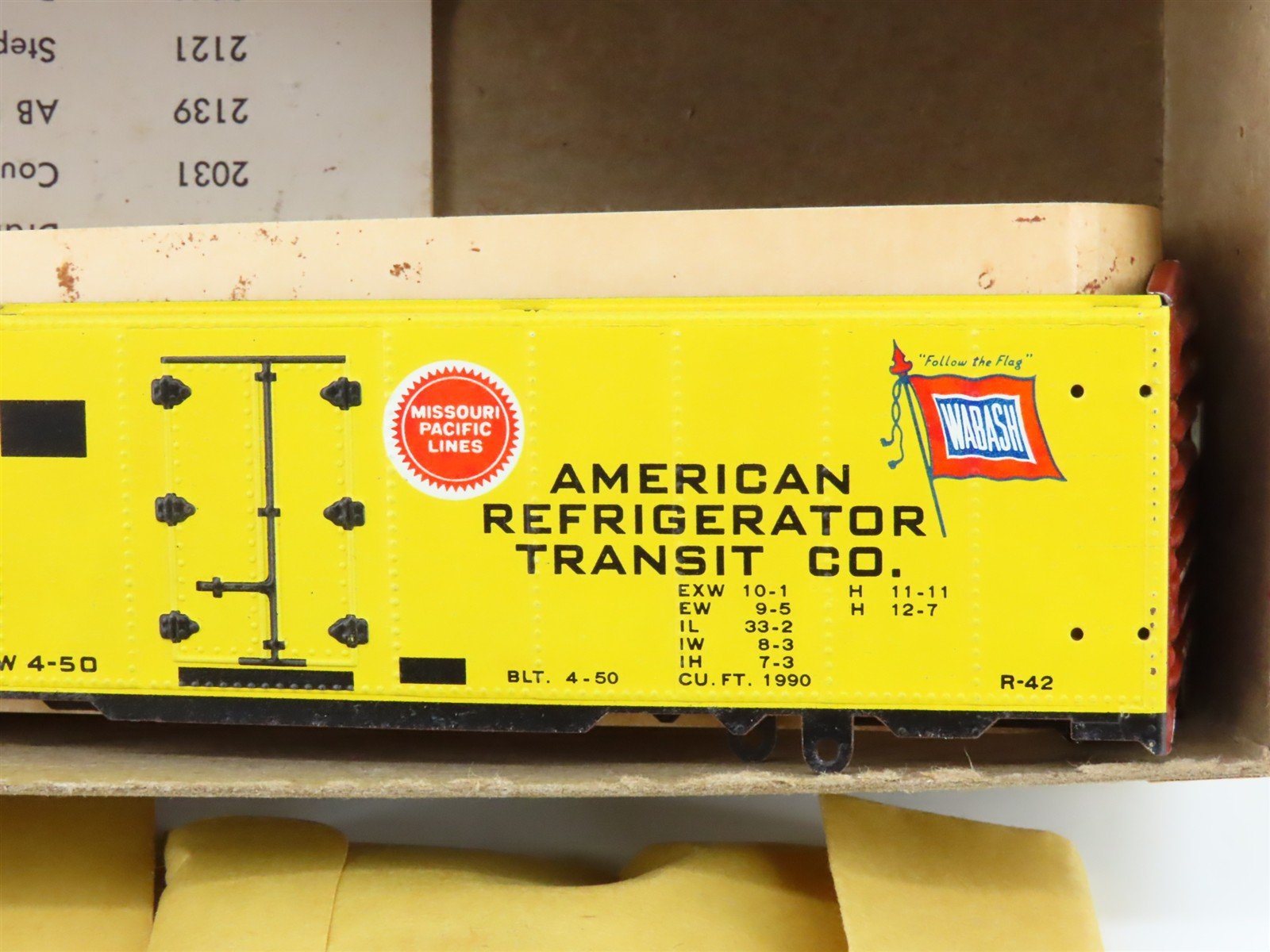 HO Scale Varney Kit R-42 ART American Refrigerator Transit Steel Reefer #24248