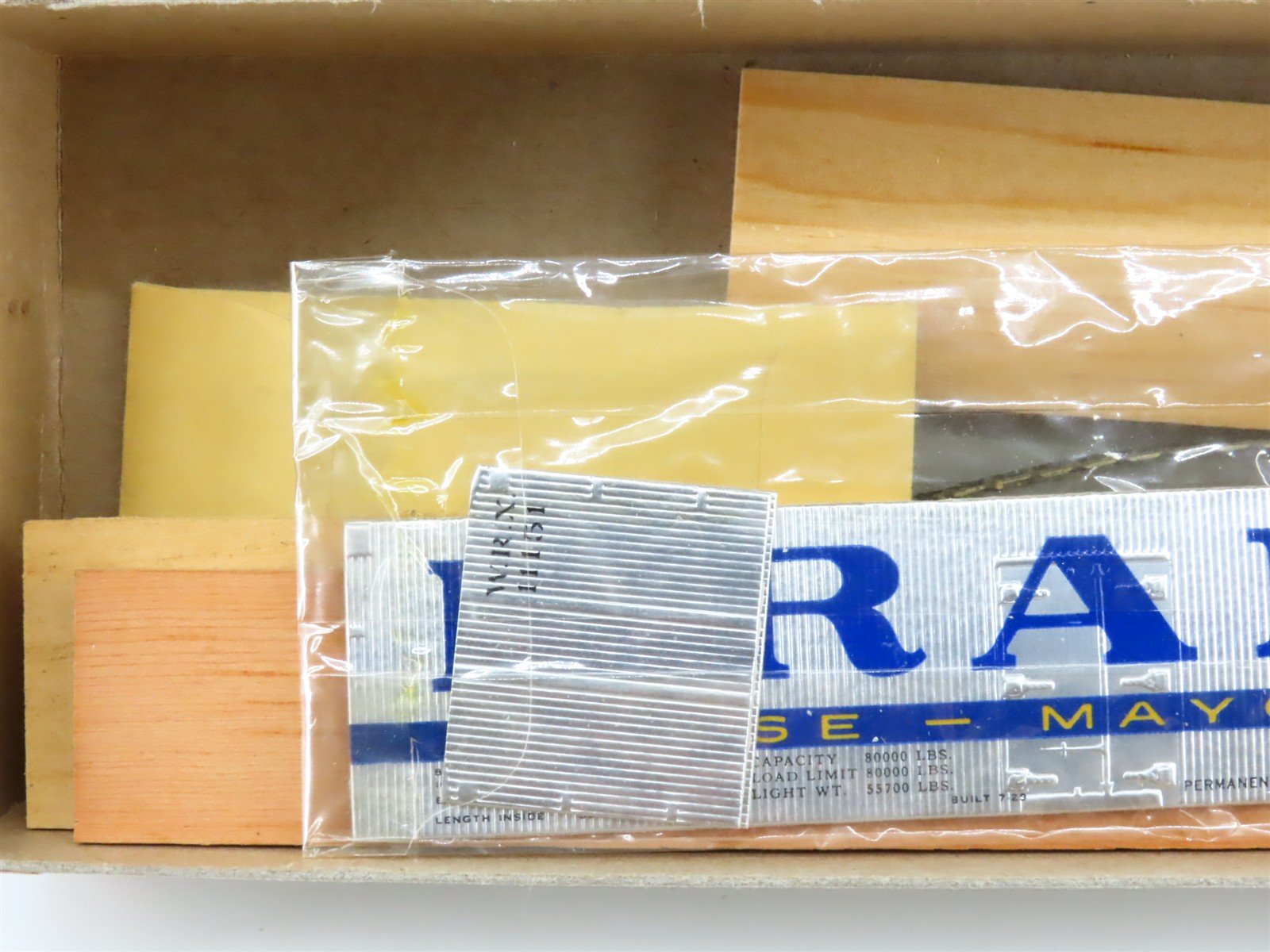 HO Scale Laconia Kit #11151 WRX Kraft Mayonnaise Billboard Reefer #11151