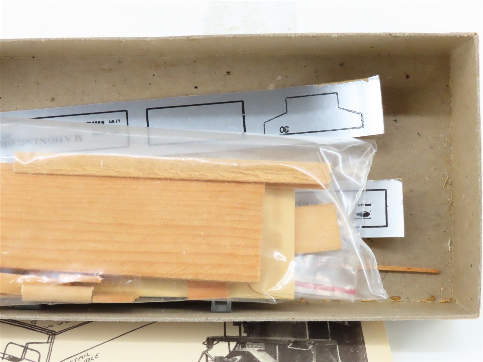 HO Scale Sterling Kit Mahoning Ore & Steel Dump Car #30