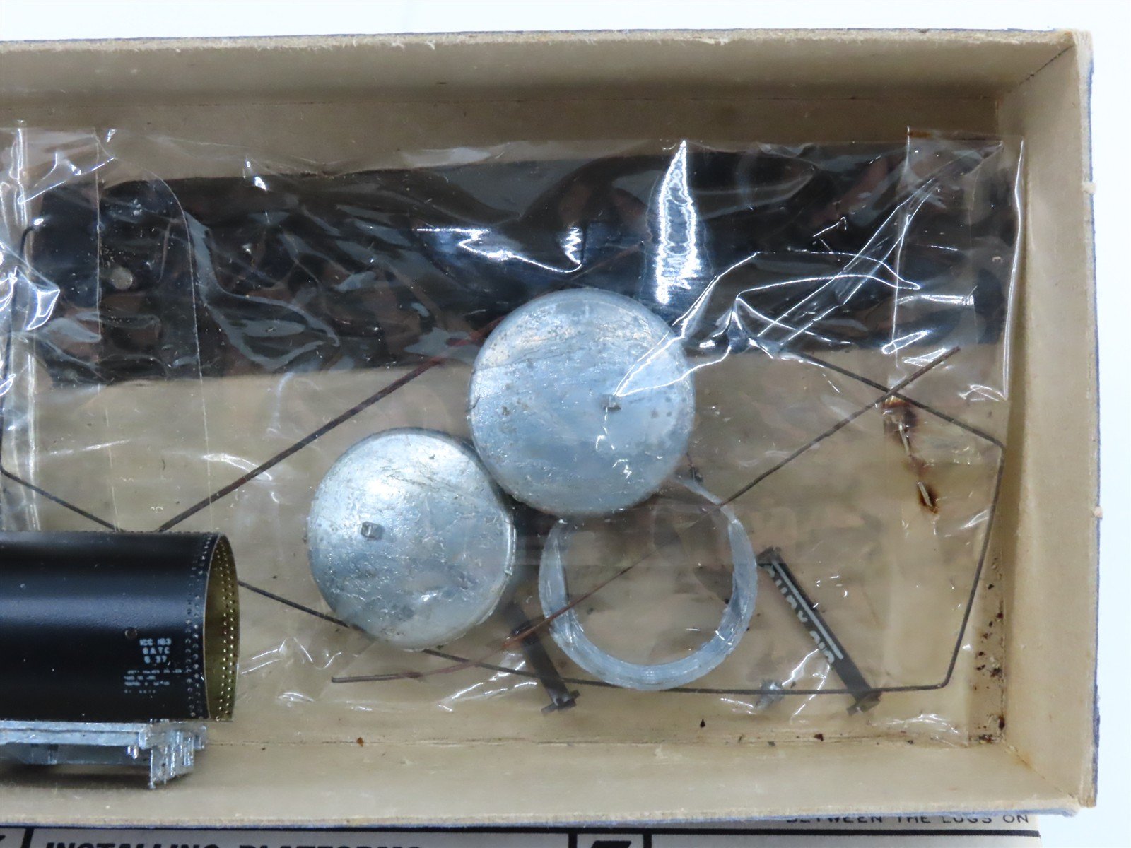 HO Scale Globe Kit 8000-L GATX 10,000 Gallon Tank Car