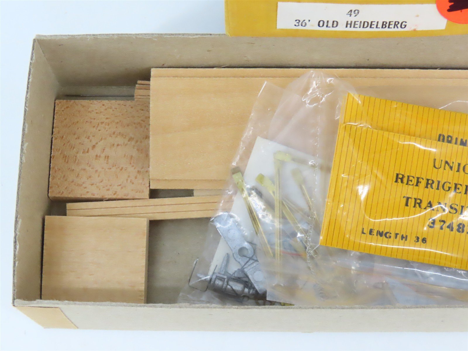 HO Scale Ye Olde Huff-N-Puff Kit 49 Old Heidelberg 36' Reefer