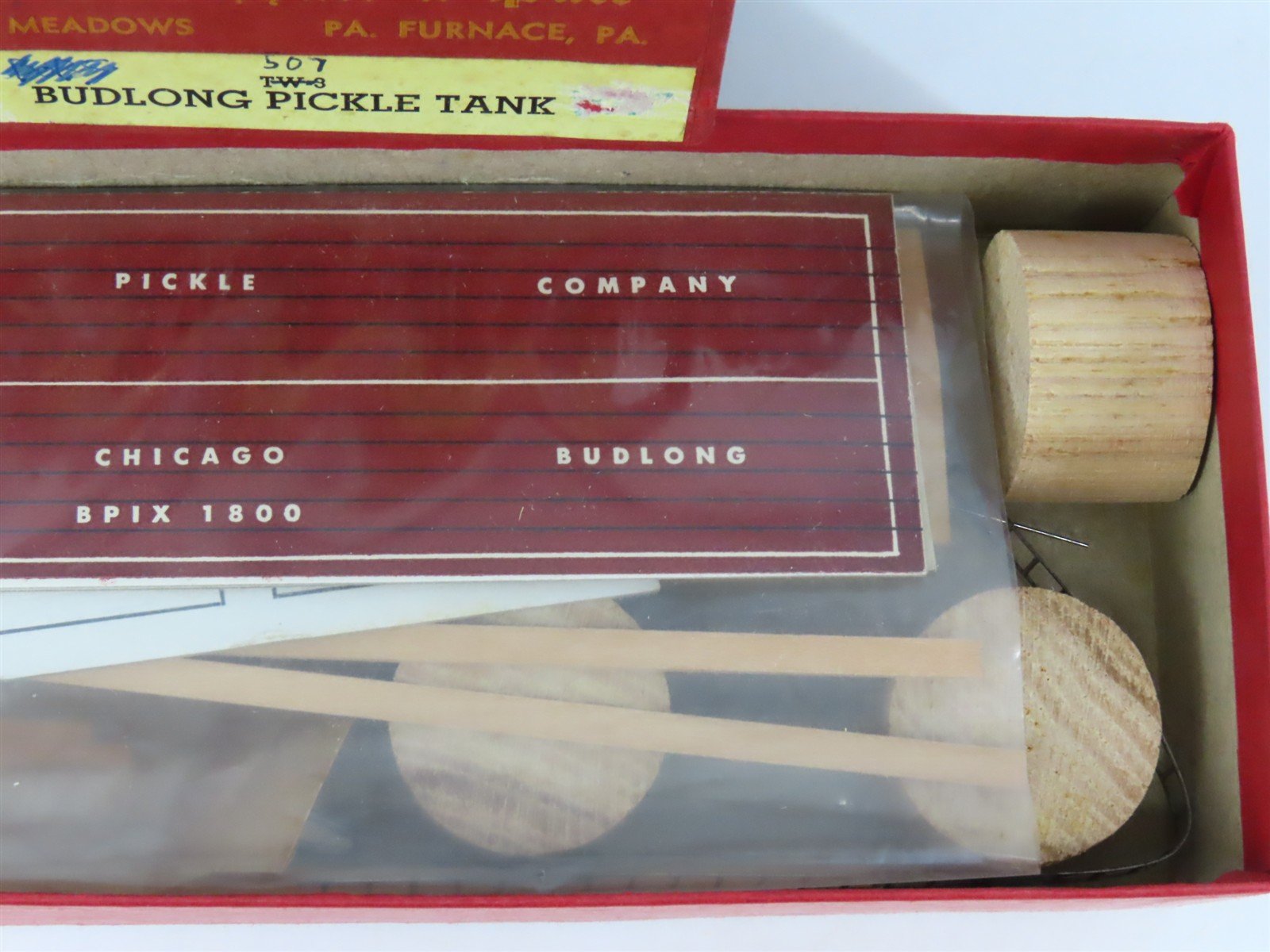 HO Scale Ye Olde Huff-N-Puff Kit 507 BPIX Budlong Pickle Tank Car #1800