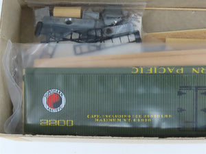 HO Scale Ye Olde Huff-N-Puff Kit 88 NP Northern Pacific Express Reefer #2200