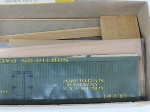 HO Scale Ye Olde Huff-N-Puff Kit 88 NP Northern Pacific Express Reefer #2200