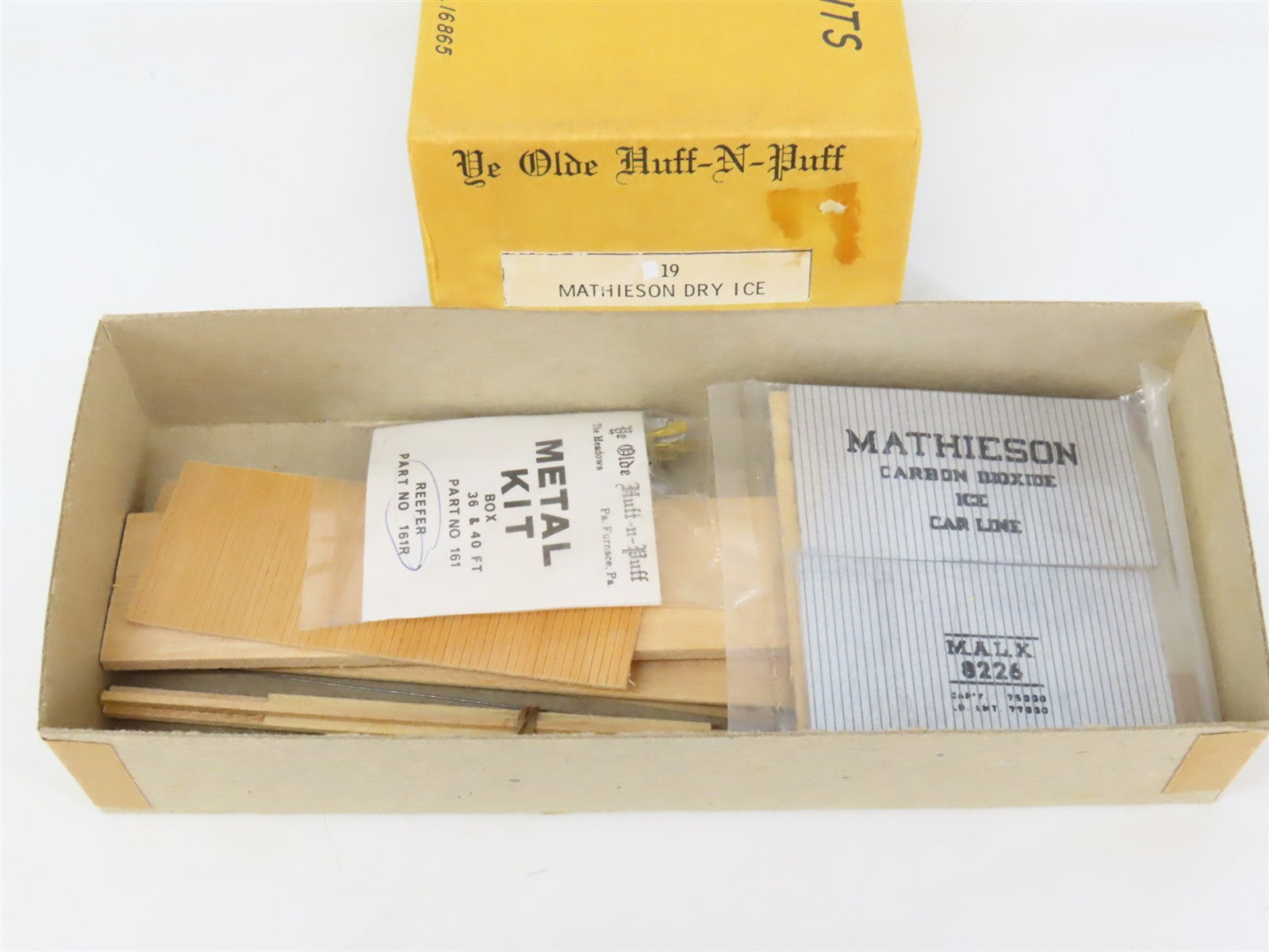 HO Scale Ye Olde Huff-N-Puff Kit 19 MALX Mathieson Dry Ice Reefer #8226