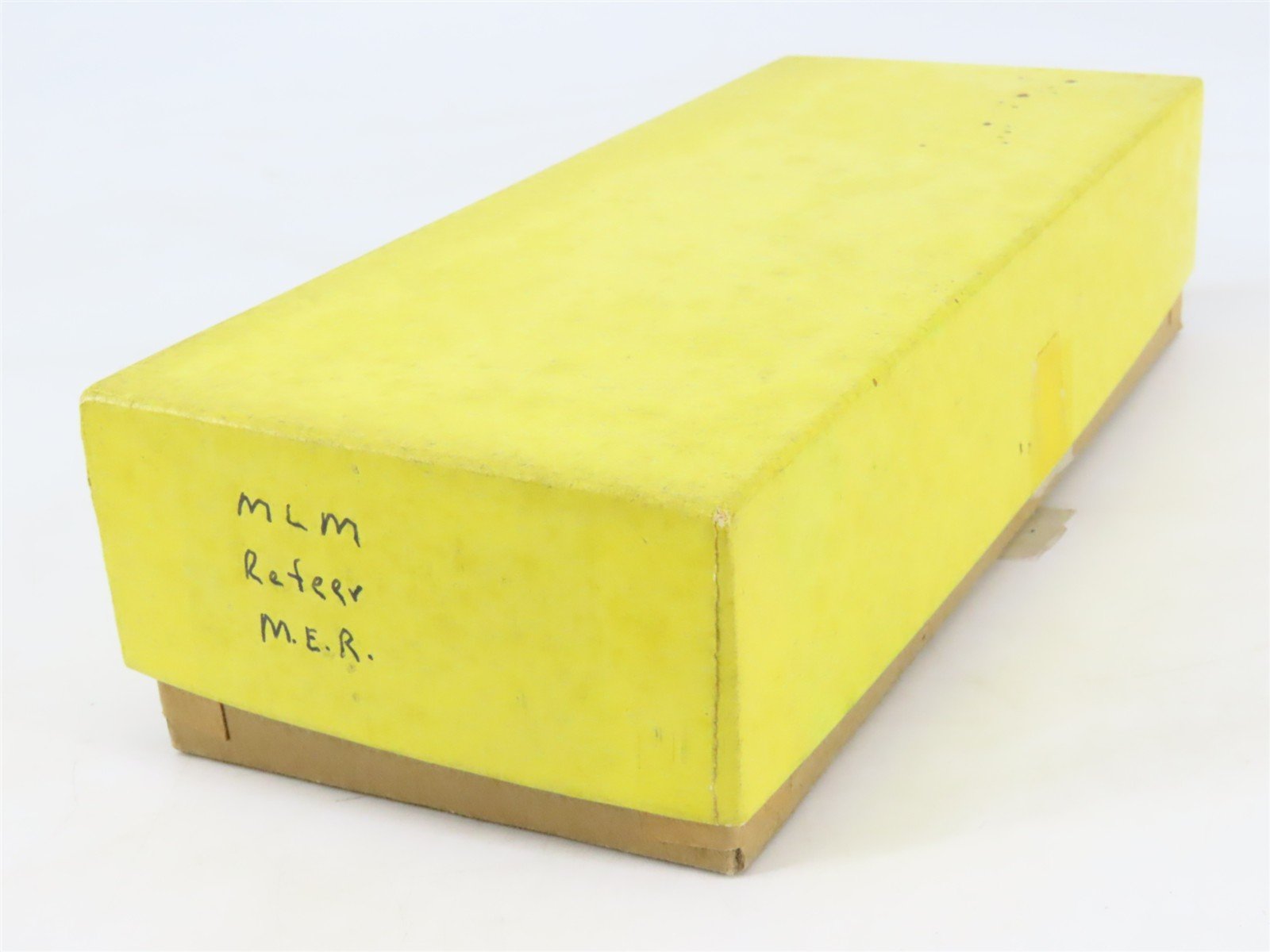 HO Scale Main Line Models Kit MER Mid-Eastern Region Reefer #1946