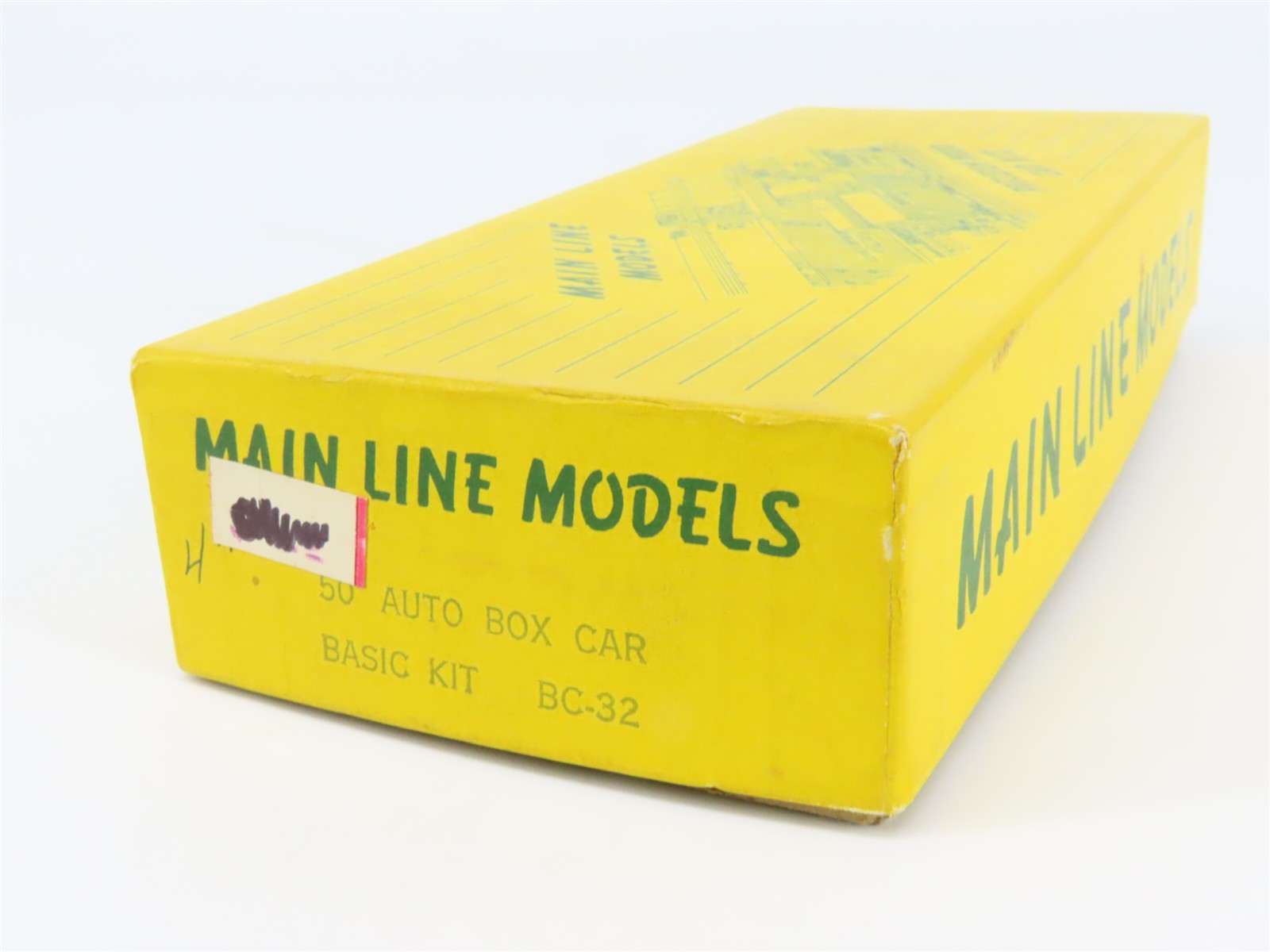 HO Scale Main Line Models Kit BC-32 Undecorated 50' Auto Box Car