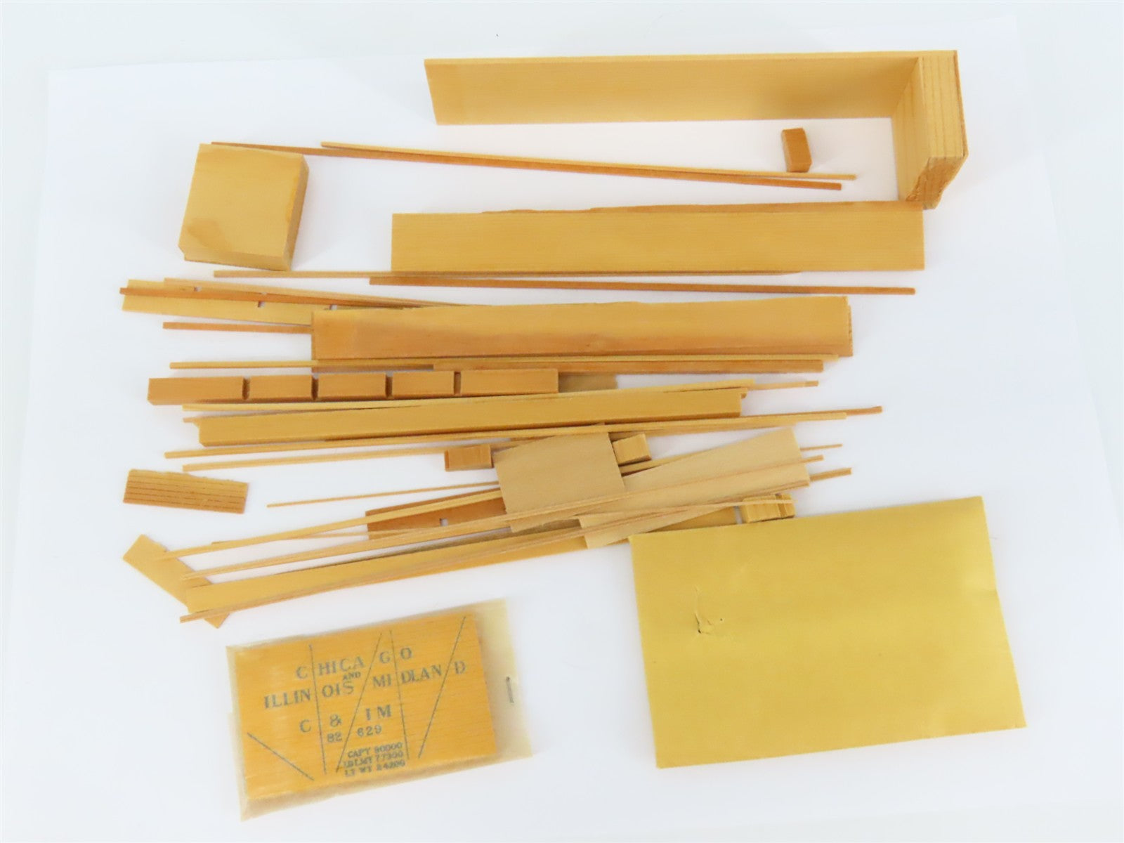 HO Scale Main Line Models Kit BC-5 C&IM 40' Box Car #82629 - Partially Assembled
