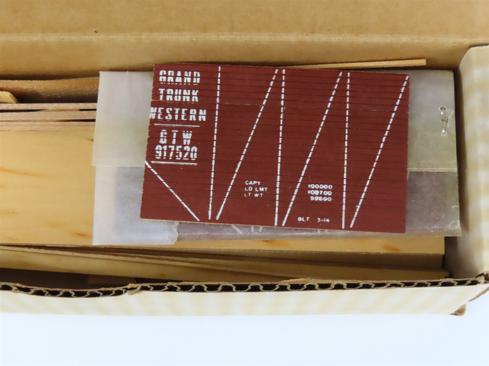 HO Scale Main Line Models Kit BC-10 GTW Grand Trunk Western 50' Box Car #917520