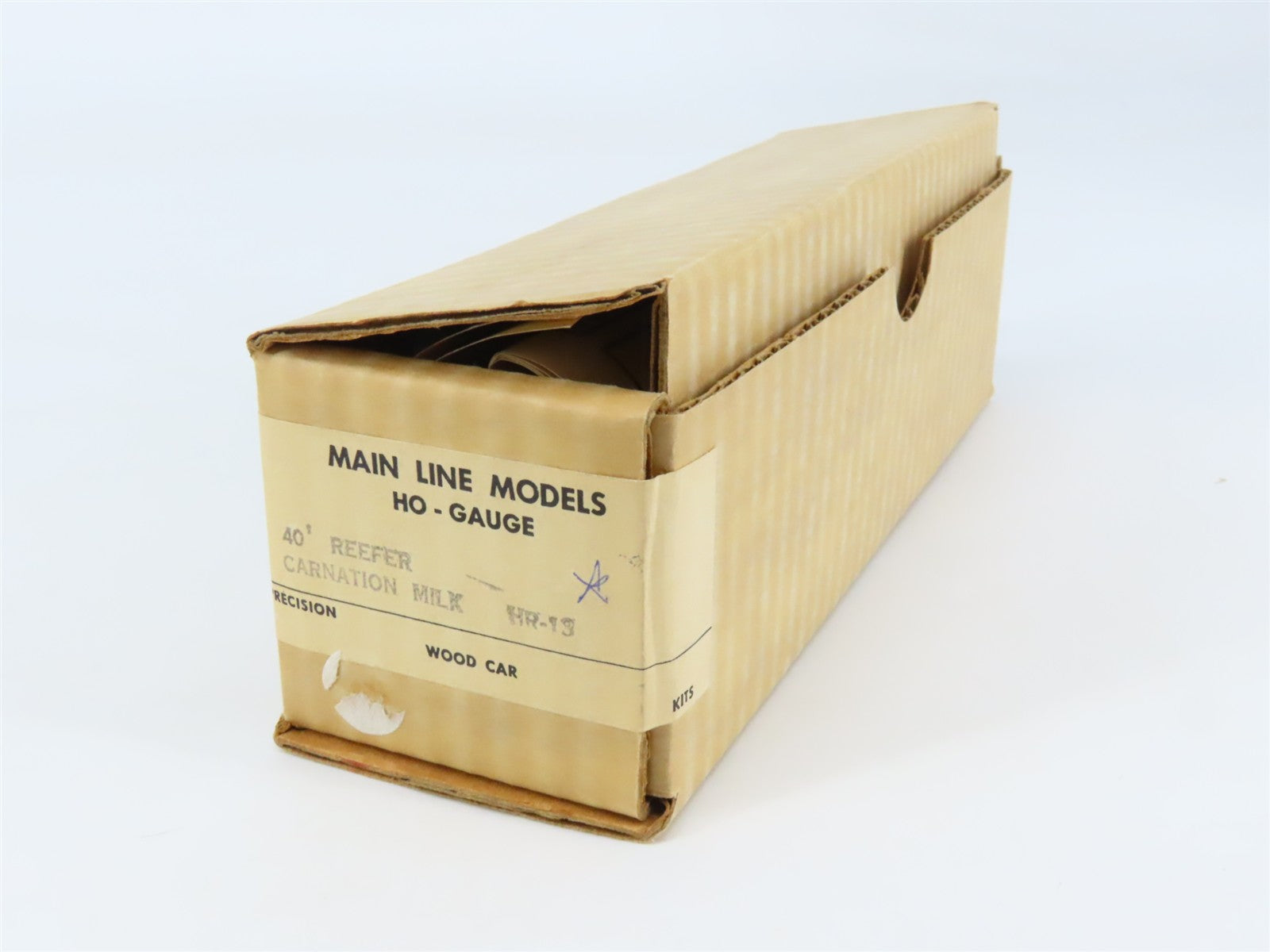 HO Scale Main Line Models Kit HR-13 URTC Carnation Milk 40' Reefer #23097