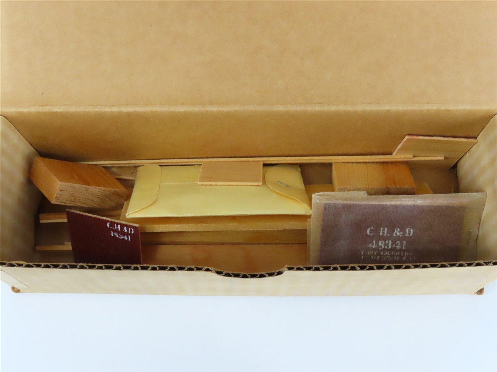 HO Main Line Models Kit BC-4 CH&D Cincinnati Hamilton & Dayton Box Car #48341