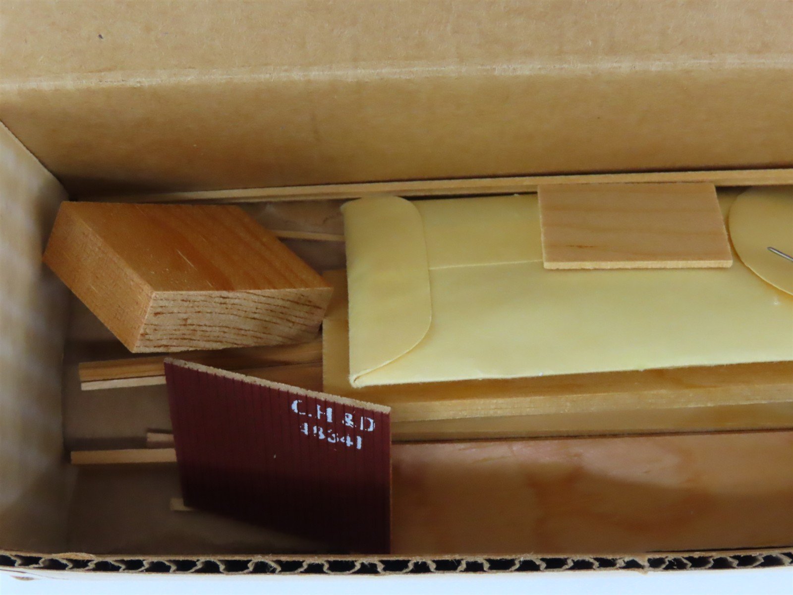 HO Main Line Models Kit BC-4 CH&D Cincinnati Hamilton & Dayton Box Car #48341