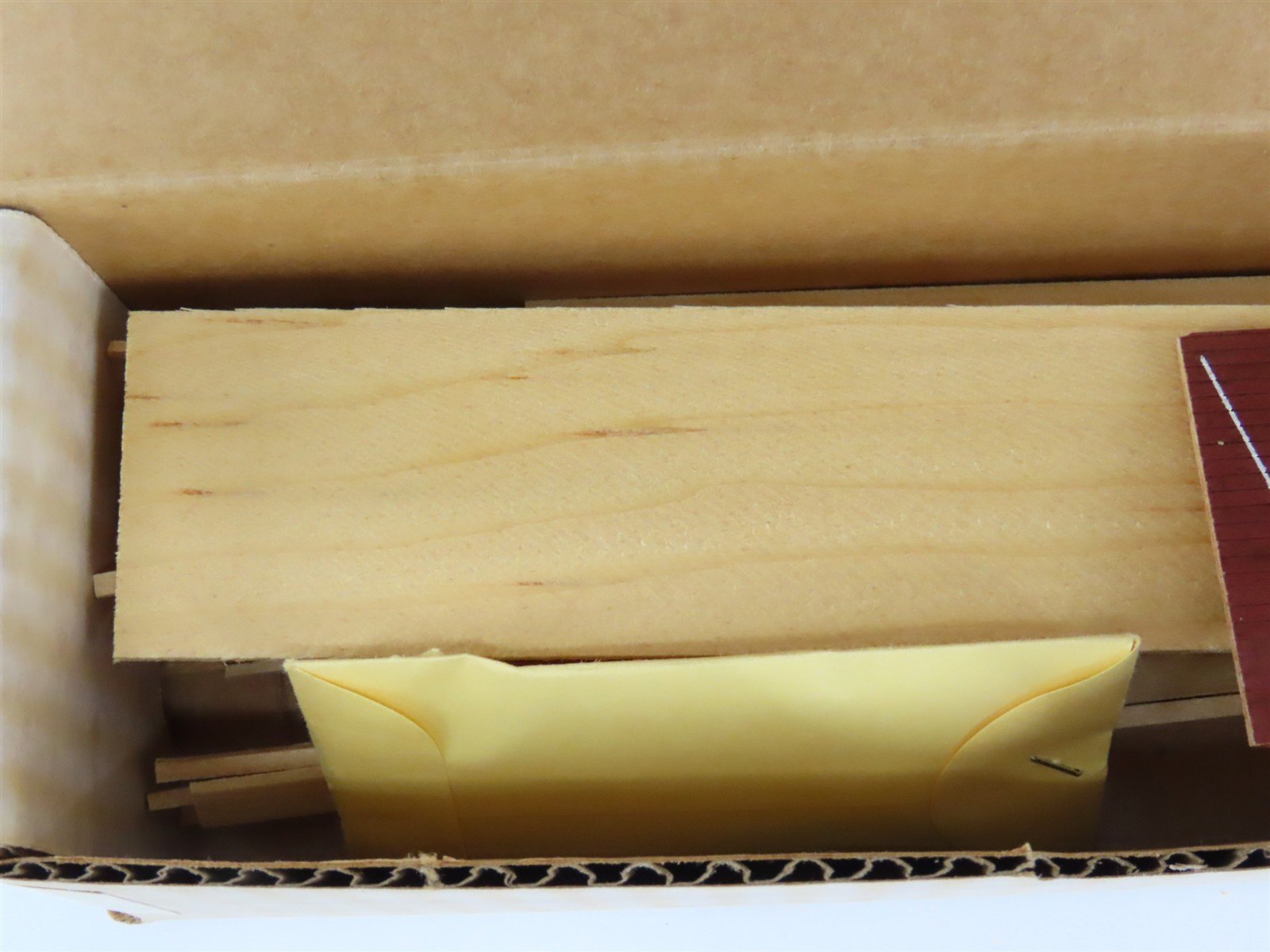 HO Scale Main Line Models Kit BC-9 M-K-T The Katy 50' Automobile Box Car #18810