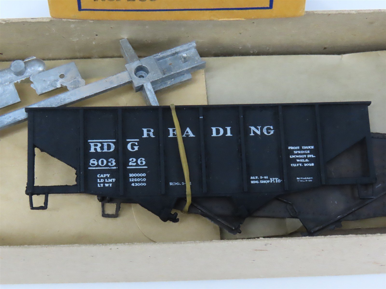 HO Scale Ulrich Kit No 109 RDG Reading 2-Bay Open Hopper #80326
