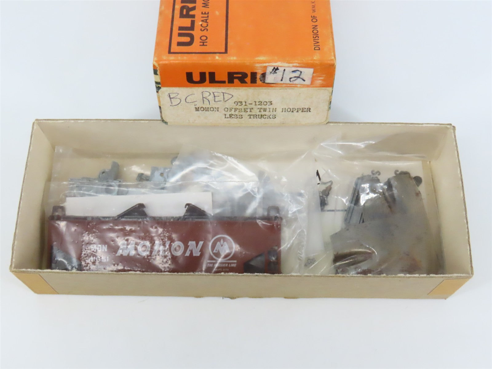 HO Scale Ulrich Kit 931-1203 MON Monon Railroad 2-Bay Open Hopper #41651