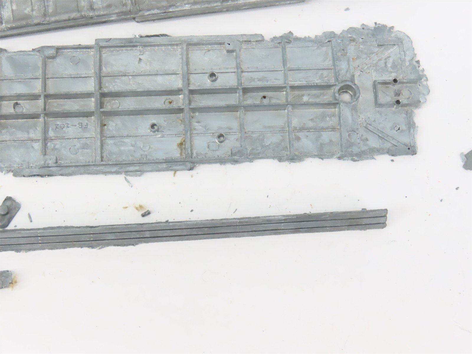 HO Scale Roundhouse Kit UP Union Pacific Railroad 40' Box Car #187085