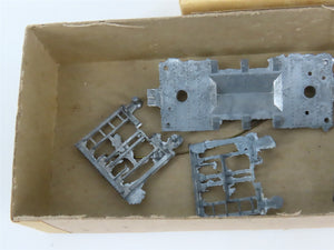 HO Scale Roundhouse Kit H-102 CNW Chicago & North Western Ore Car #121333
