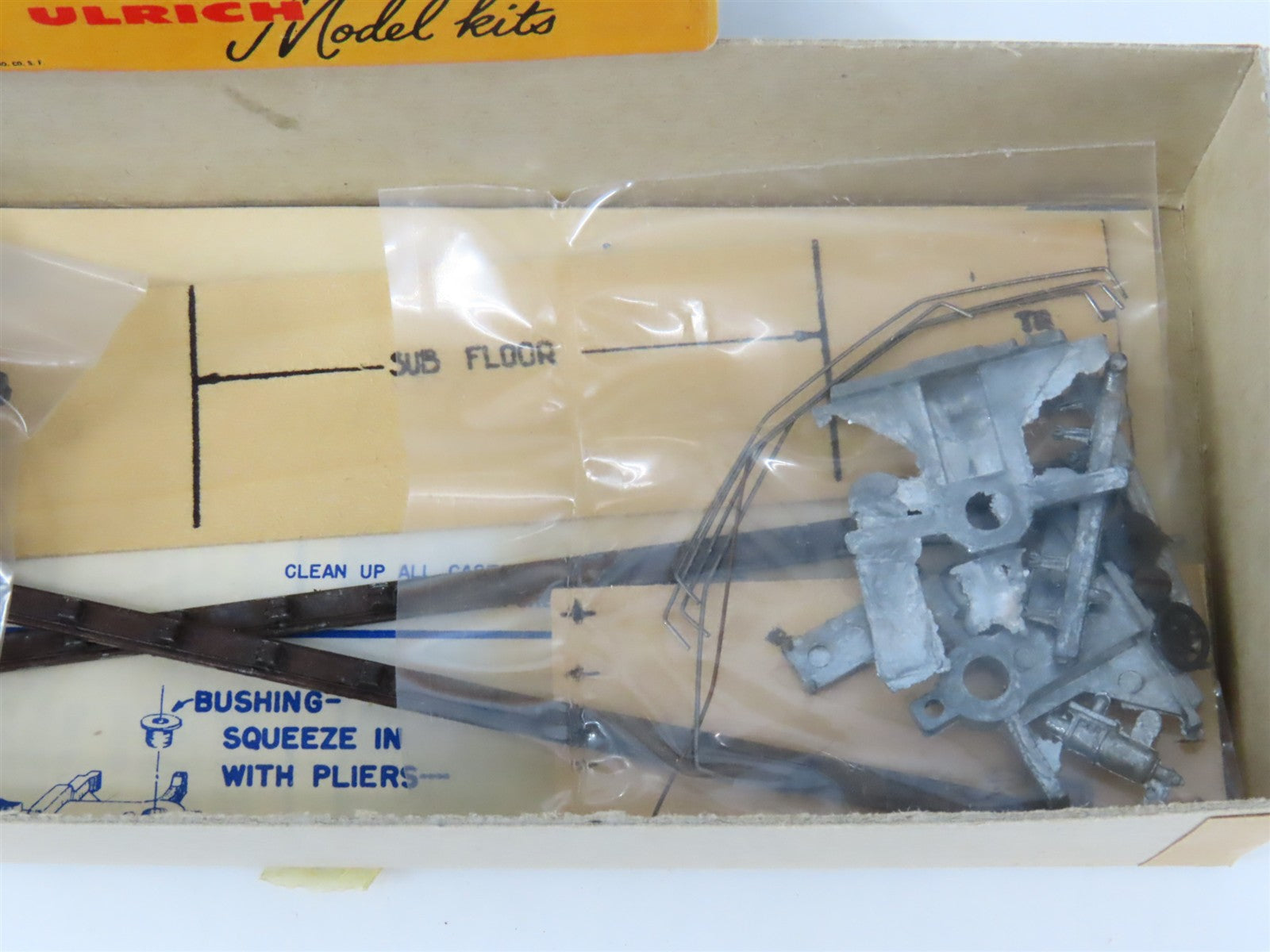 HO Scale Ulrich Kit Y198UNDEC. Undecorated Truss Rod Flat Car