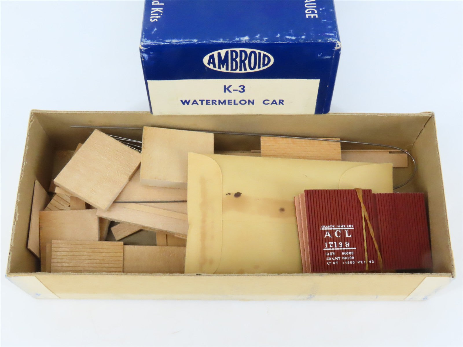 HO Ambroid Kit K-3 ACL Atlantic Coast Line Watermelon Ventilated Box Car #17199