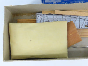 HO Scale REDBALL Kit No. 107 Unpainted Brace Side Caboose